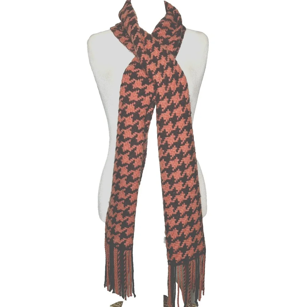 Banana Republic Houndstooth Scarf Wrap Lambswool Angora‎ Tassels Fall Halloween